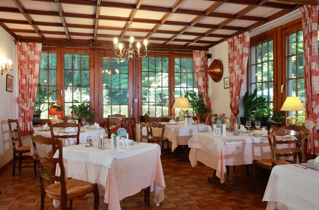 Hotel-Restaurant Du Chateau D'Andlau Бар Екстериор снимка